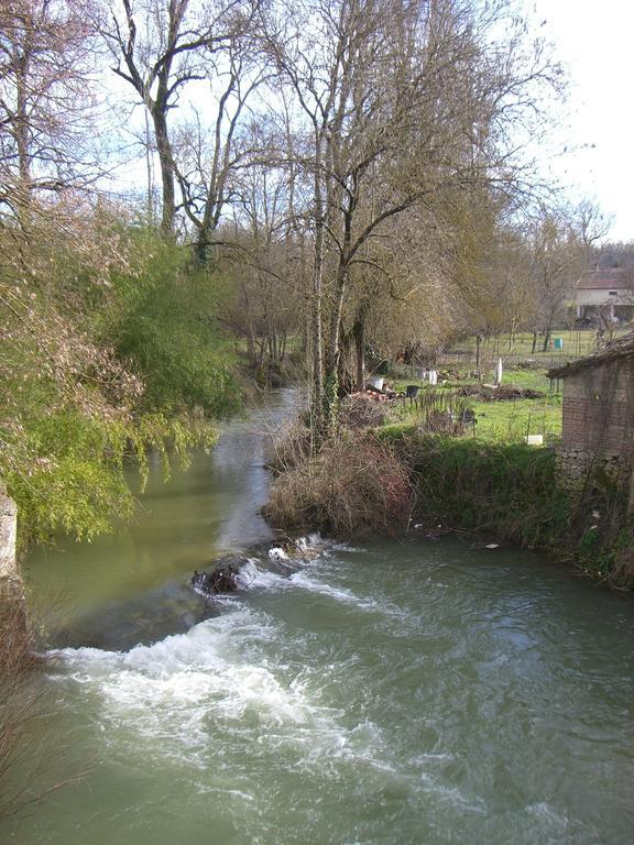 Les Heures Claires Cahuzac-sur-Vere Exterior photo